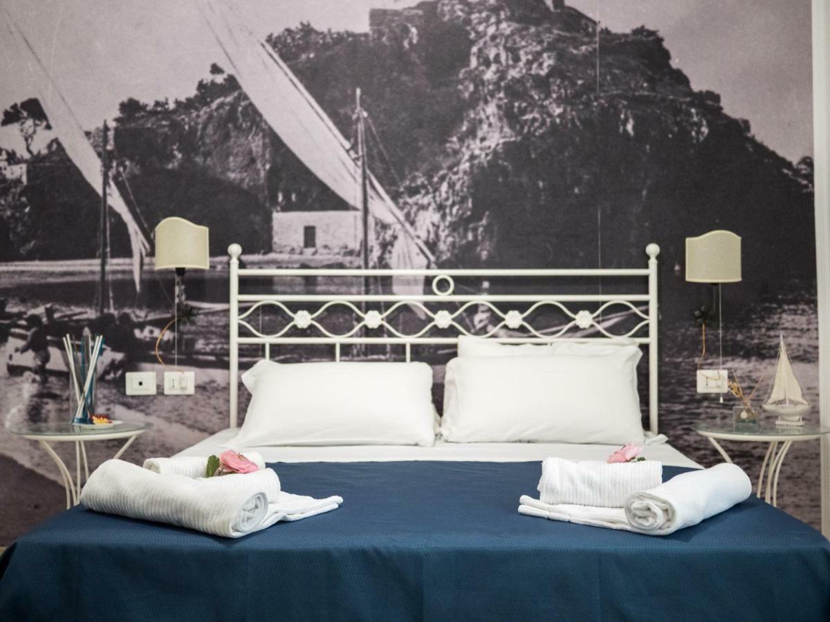 Porta Marina Guest Rooms Scalea Exterior foto